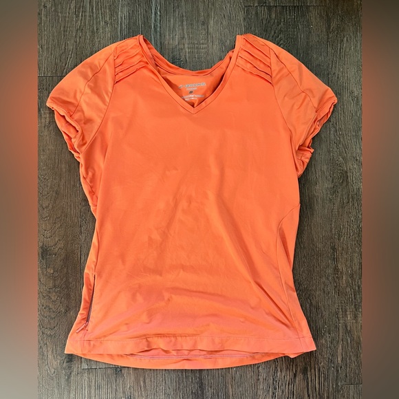 Brooks Running Active Tee V Neck Media Pocket orange medium - Picture 1 of 6